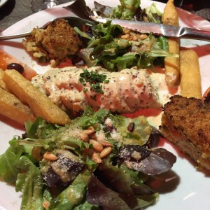 La Suprema de Volaille Farci aux Cepes